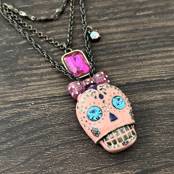 Betsey Johnson Viva La Betsey Skull Necklace Necklace ASO Aria Montgomery - Picture 5 of 8